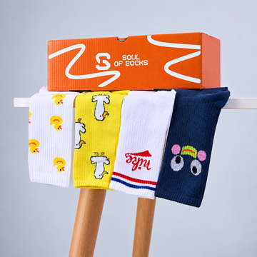 TRAVEL BUNDLE set of 4 Socks
