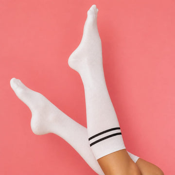 COLONE WHITE WITH BLACK STRIP