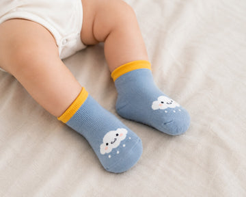 Little Cloud Socks