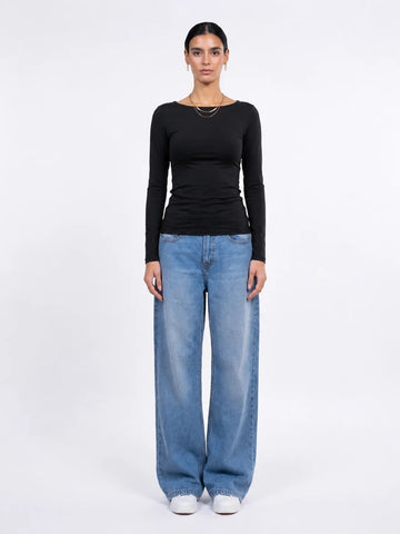 WIDE SHOULDER LONG SLEEVE TOP